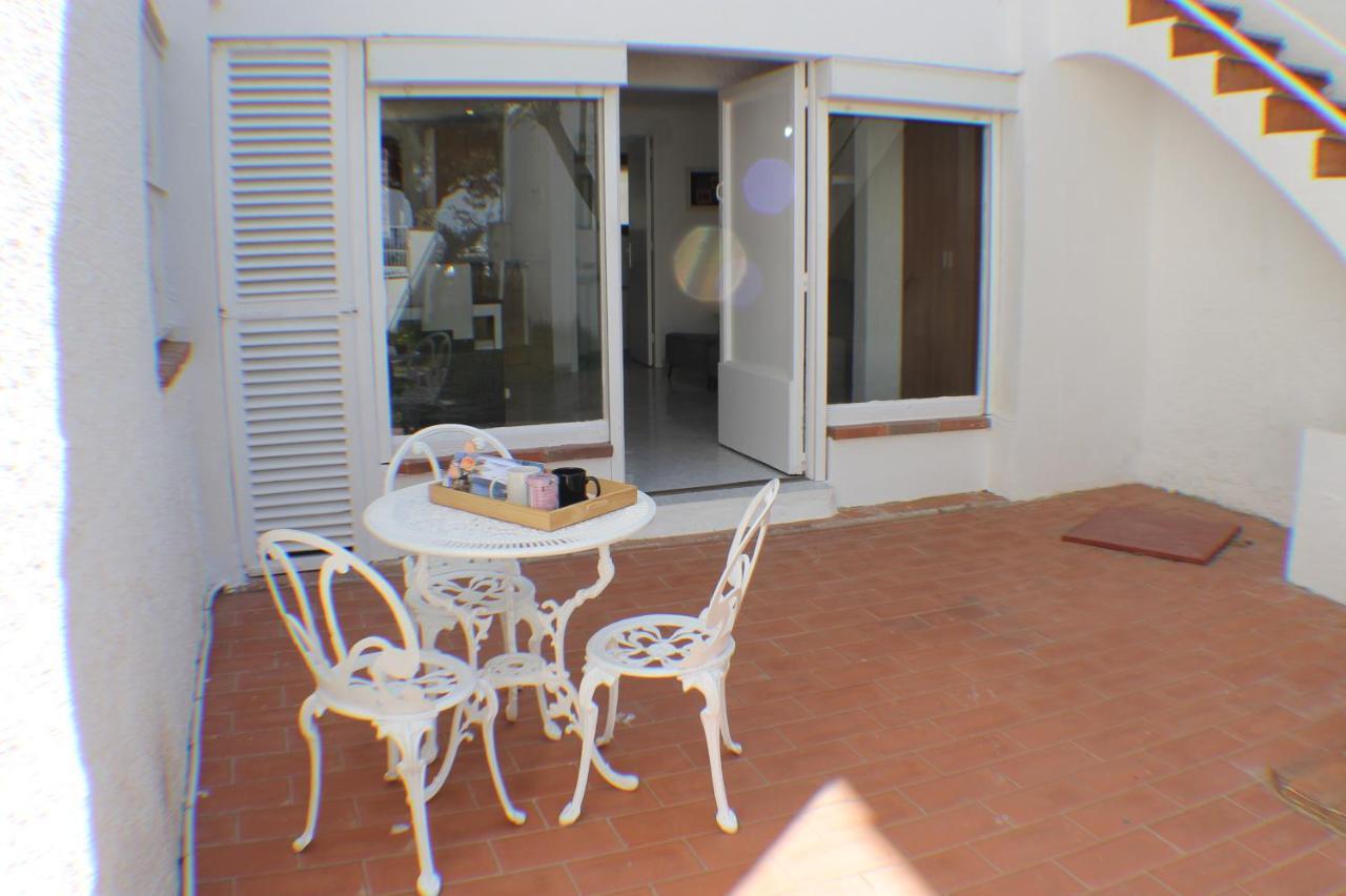 Agi Port De Rosas Apartman Kültér fotó