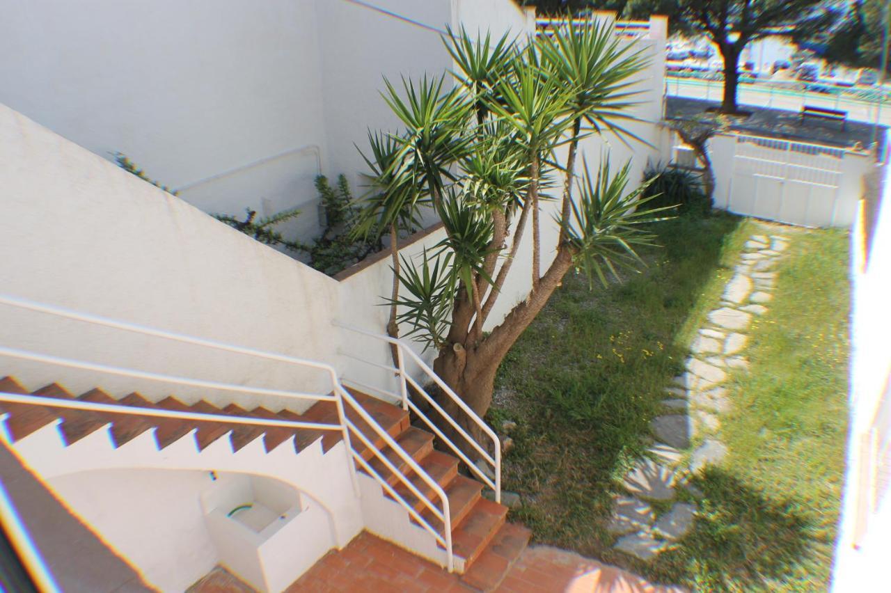 Agi Port De Rosas Apartman Kültér fotó