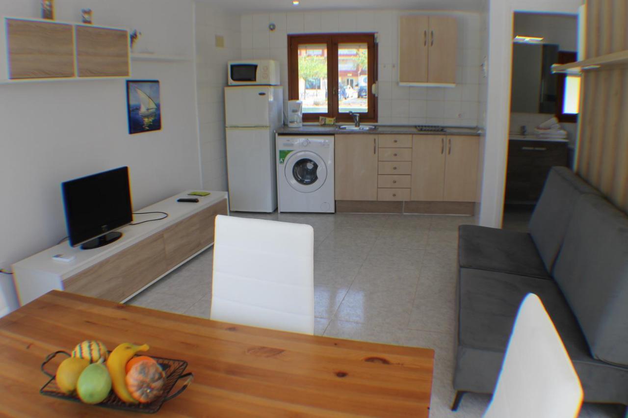 Agi Port De Rosas Apartman Kültér fotó